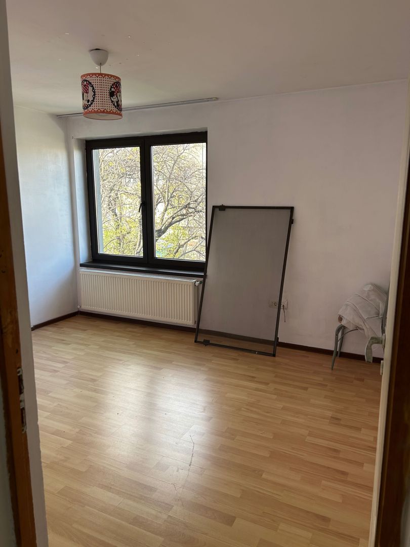 Vilă de inchiriat în Berceni - Poză 3