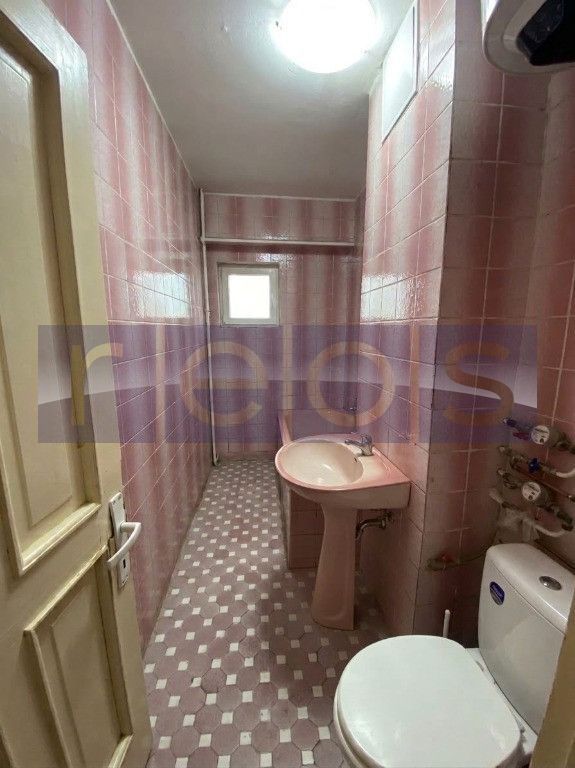 VANZARE 3 CAMERE DECOMANDAT - TIMPURI NOI - Poză 6