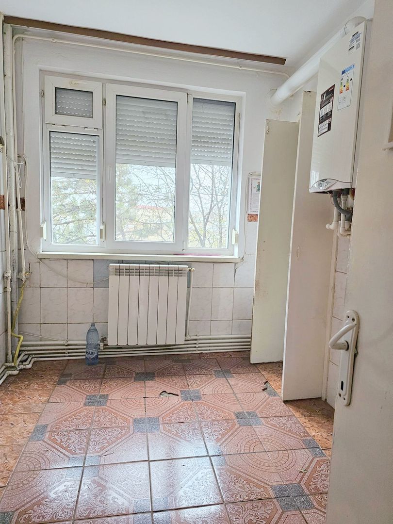 Actualizare oferta  - 69.500 euro - Apartament cu 4 camere, Mazepa 1 - Poză 11