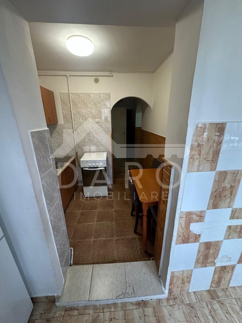 🏠 Ocazie! Apartament 2 camere cu balcon închis - Poză 5
