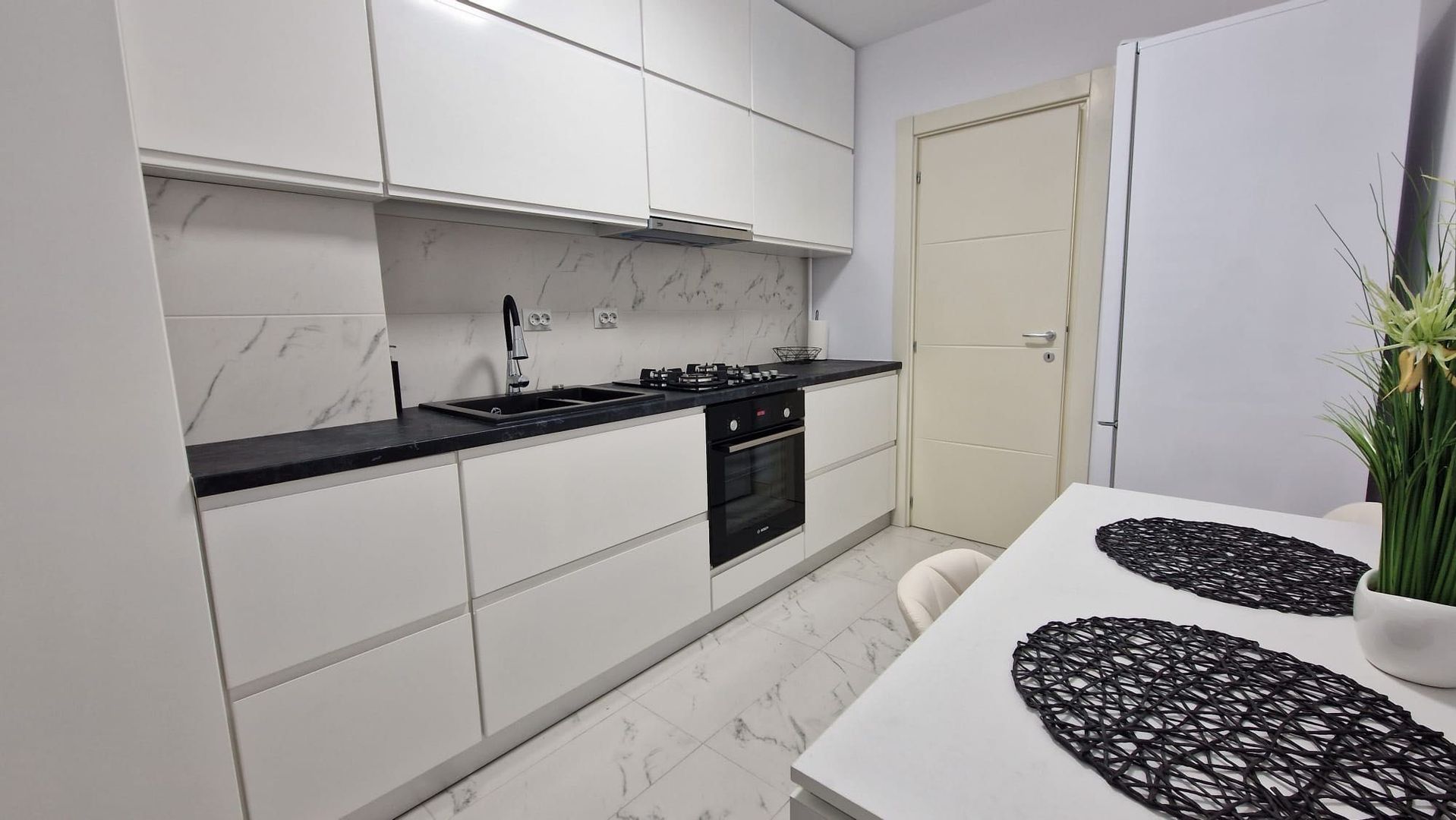 Apartament 2 camere -Decomandat-et.1-Himson-450euro - Poză 3