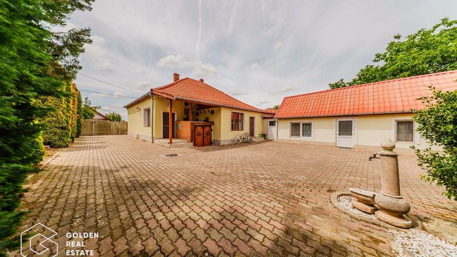 Afacere la cheie: Pensiune functionala sau casa de locuit, Ghioroc - Poză 52