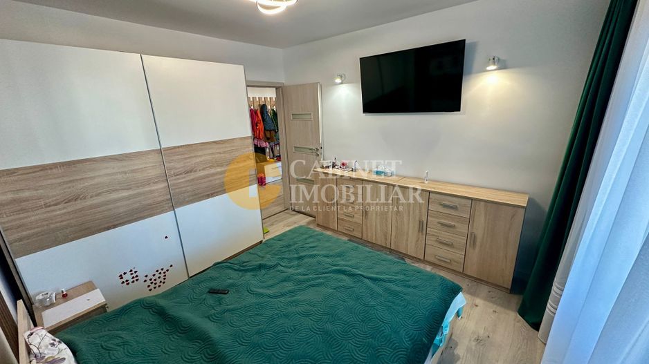 4 CAMERE RENOVAT - ETAJ 3 - BLOC DIN 1990 - ROND ZIMBRU - Poză 3