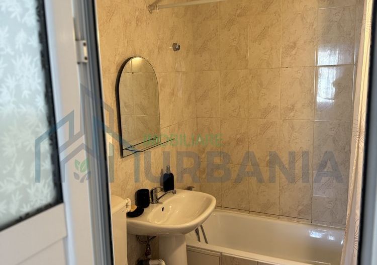 Inchiriez apartament 3 camere podu ros - Poză 7