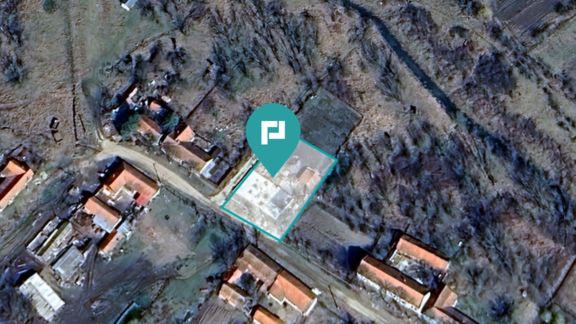 Teren 977 mp cu fundație și pivniță finalizată - Poză 1