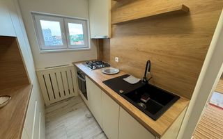 Apartament cu 2 camere, 60mp, decomandat, Zona Central - Poză 6