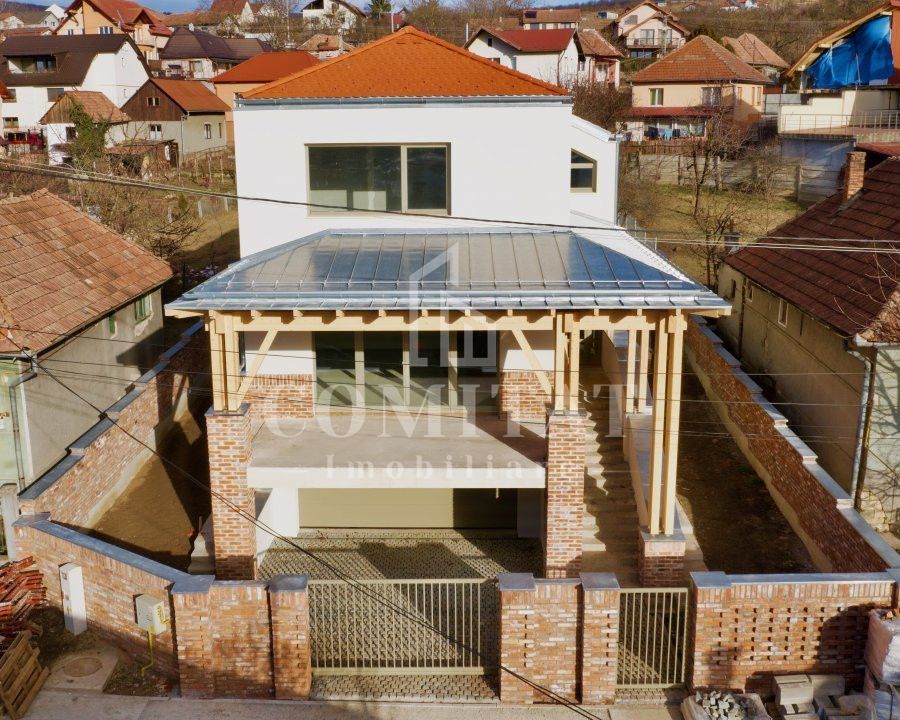 Vila individuală într-o zonă de case | cartierul Dâmbul Rotund - Poză 1