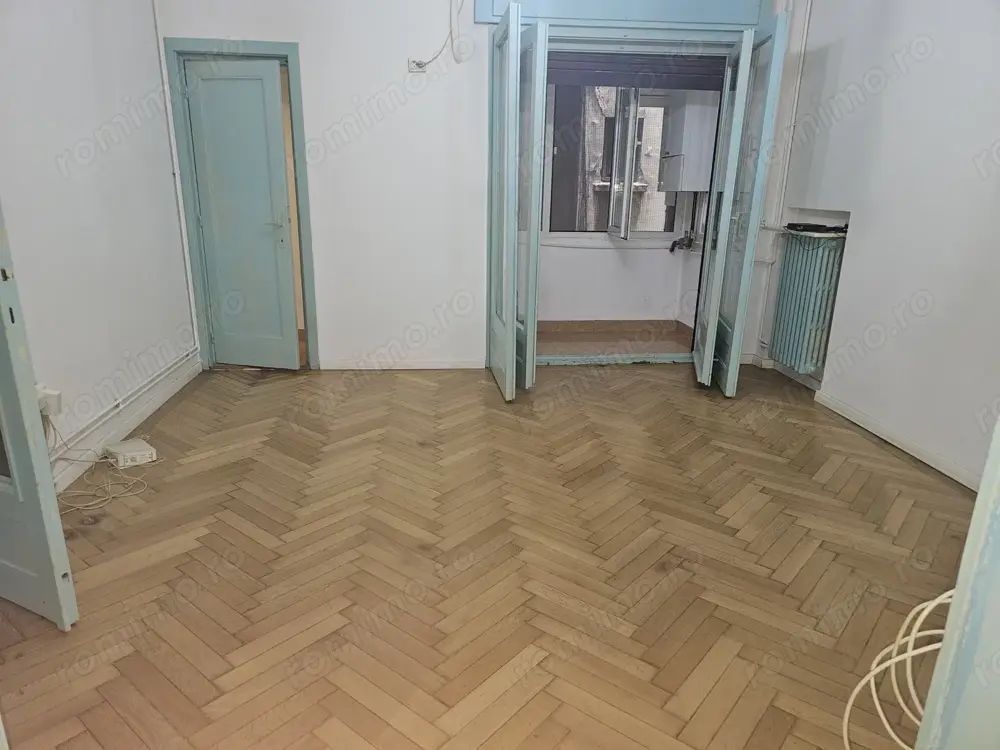 De vanzare Apartament 2 camere cu dosar de consolidare Piata Rosetti - Poză 2