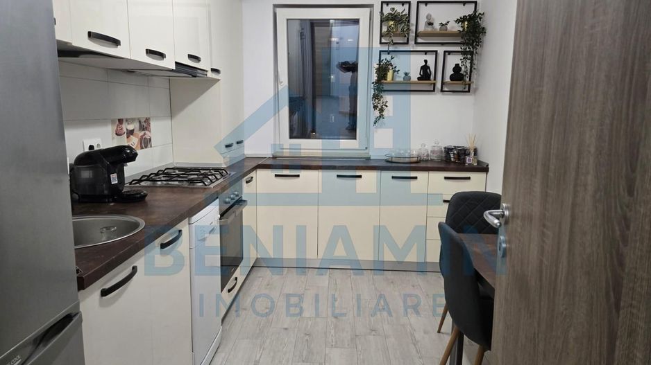 Apartament 2 camere decomandate zona Coresi 2017 70mp - Poză 6