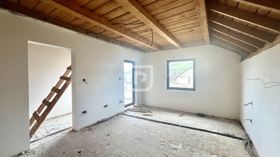 Casa "rosu+" in Gura Humorului | Bucovina - Poză 9