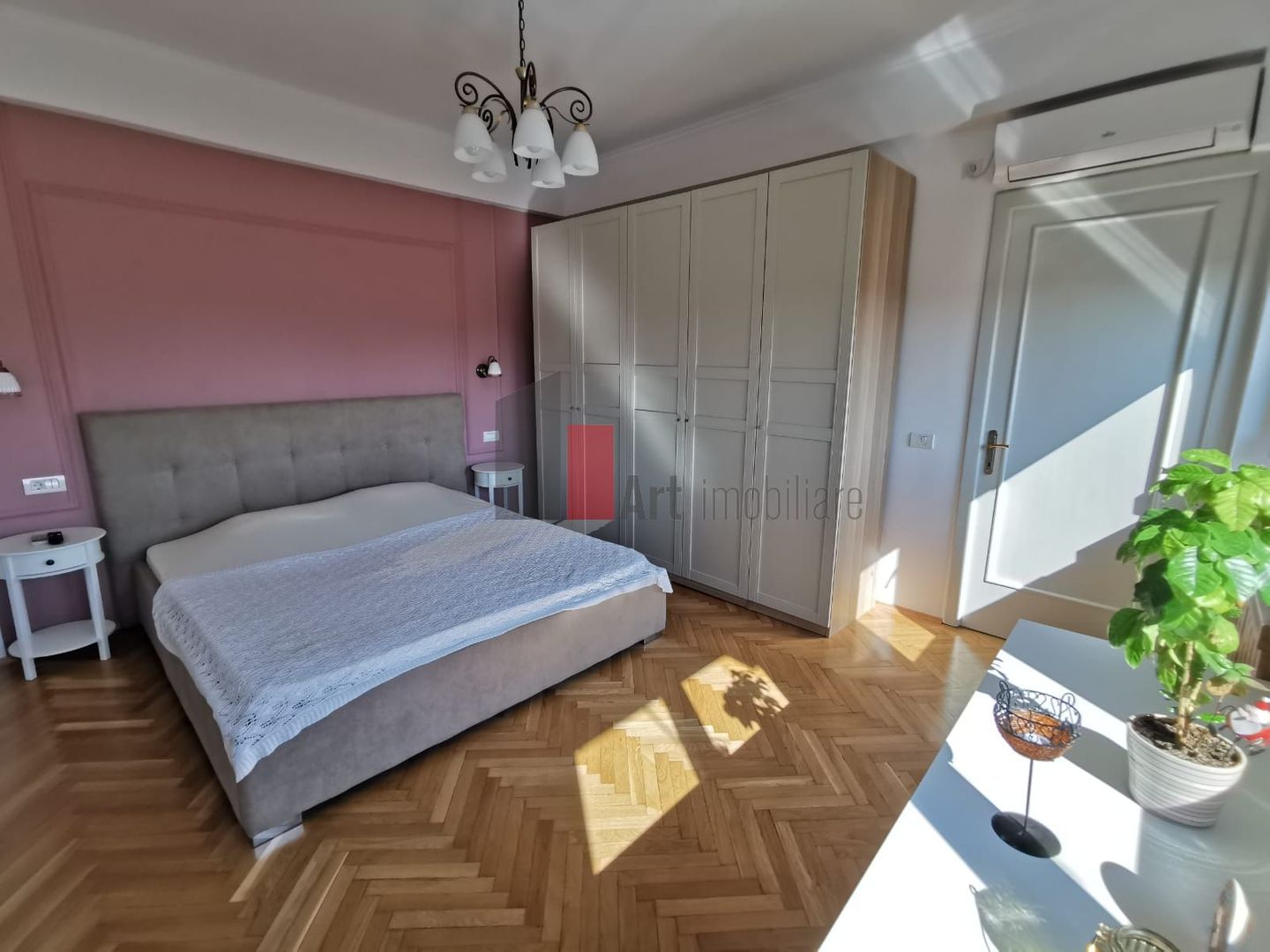 Apartamentul "COBERTURA",  PENTHOUSE "PIATA SPANIEI", TERASA 63 mp, CONSOLIDAT - Poză 29