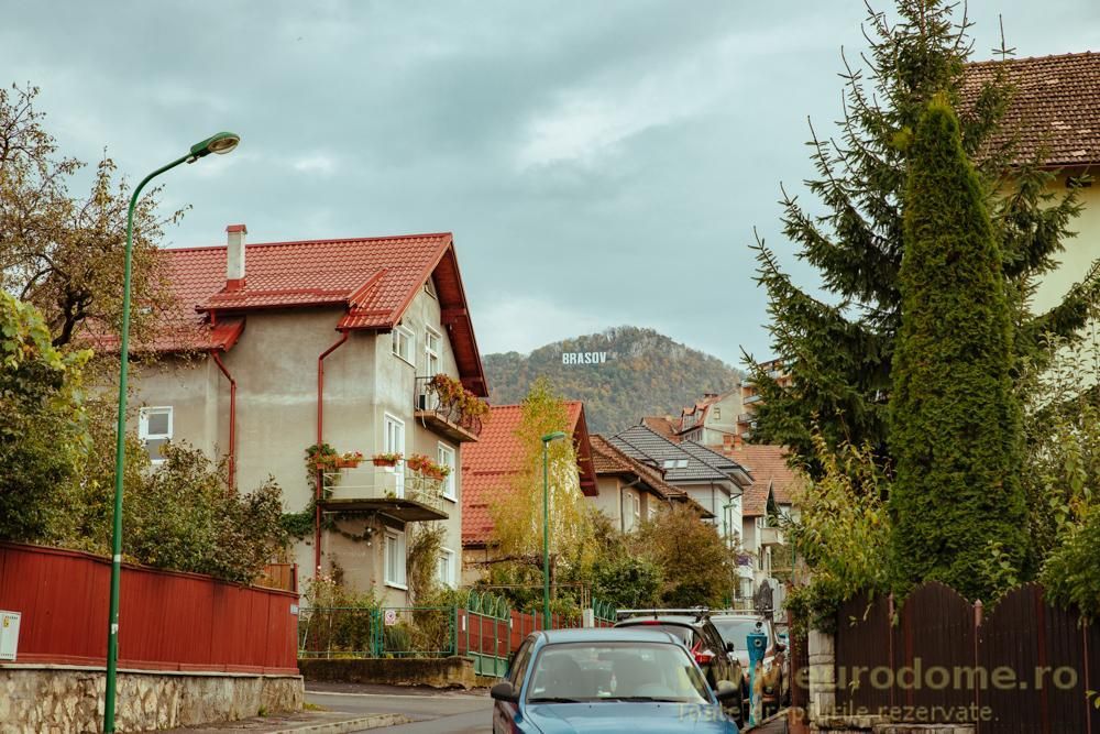 Casa renovata, mobilata si utilata complet - Poză 33