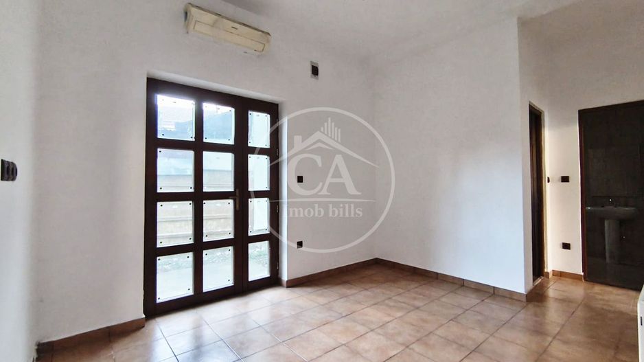 Casa de închiriat cu 6 camere în zona Centrala,  Oradea - Poză 11
