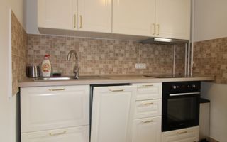 Zona Lunei, 3 camere, centrala proprie. - Poză 9