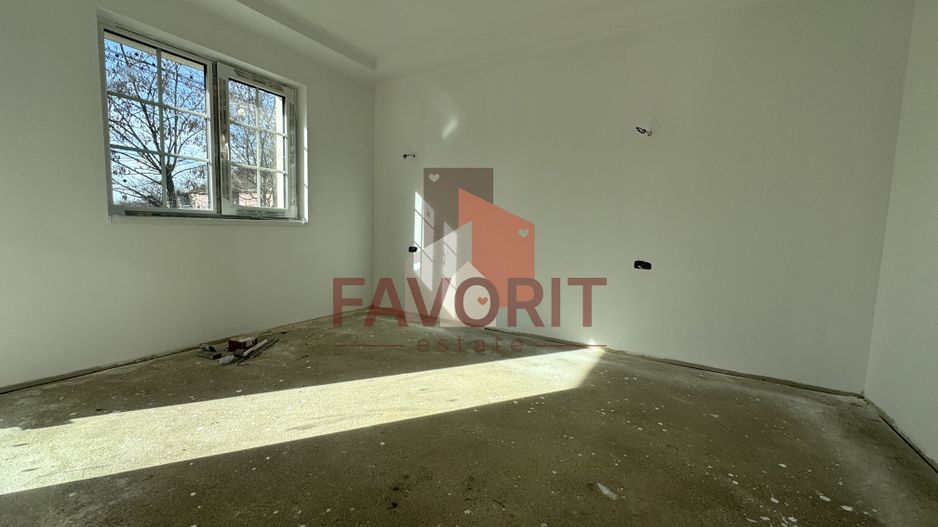 Casa Individuala in Mosnita. La asfalt. Cu Carport - Poză 7