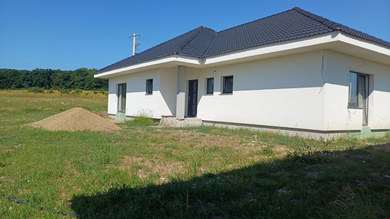 Casă individuală - Corunca-1460 mp teren - Poză 1