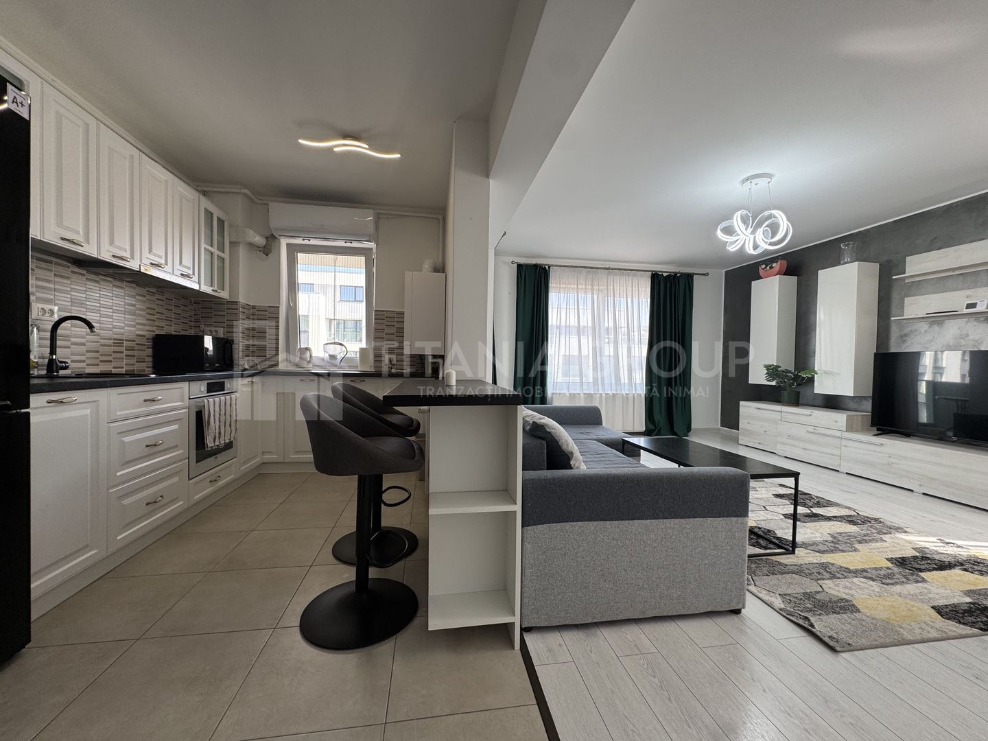 Apartament 2 camere, parcare, boxa,  aer conditionat, Top City Coresi - Poză 12