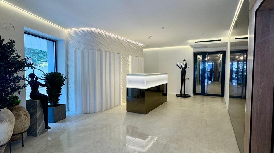 Gradina proprie 93 mp! 4 Camere ultra lux, 2 minute de Cambridge - Poză 3