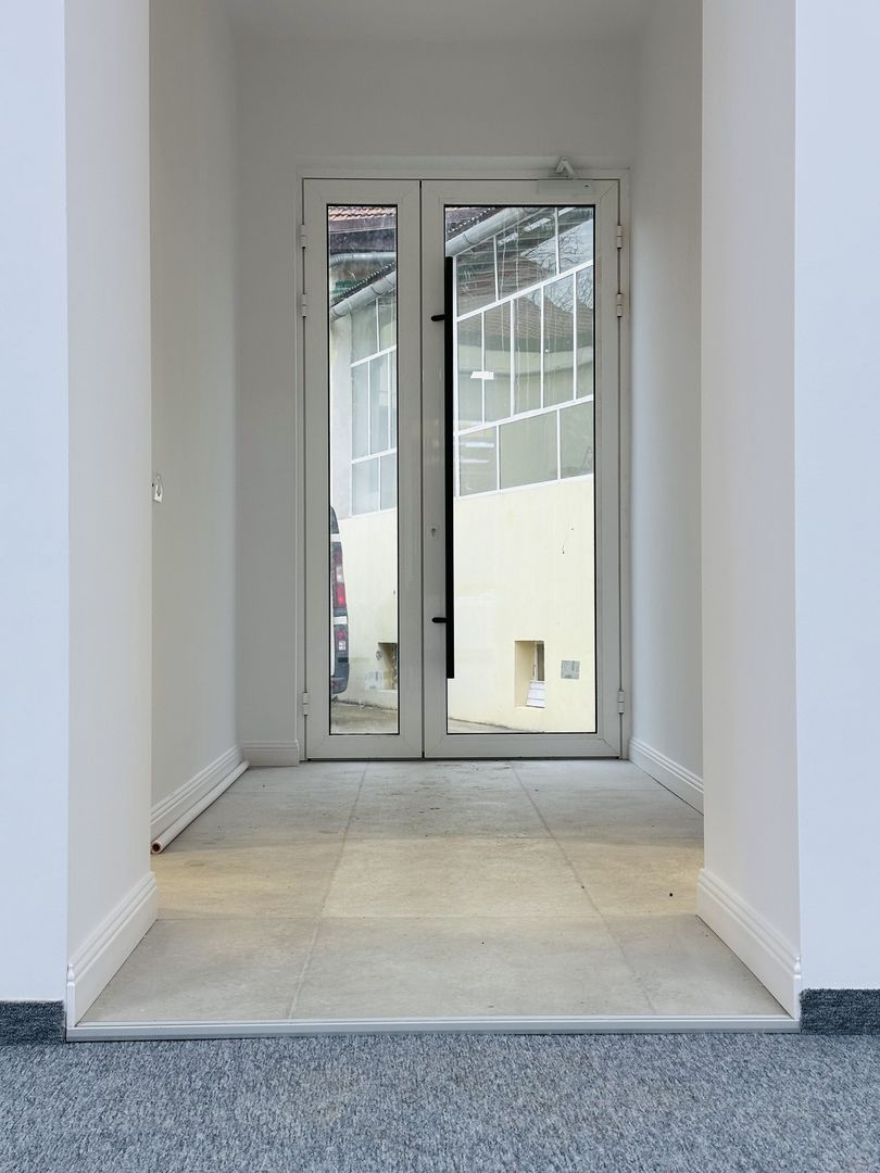 Oferta Inchiriata -Cladire Birouri Clasa A - Renovata integral | 276 mp | Com 0% - Poză 25