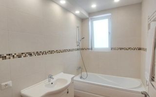 De vânzare casă premium tip duplex,  vedere spre Lacul Brates, comision 0% - Poză 14
