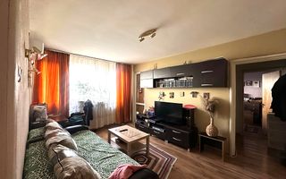 Ap.3 camere semidec. et. 6/10, piața Matei Ambrozie - Poză 1