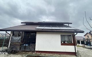 Casă spațioasă cu 4 camere, curte împrejmuită - Poză 3