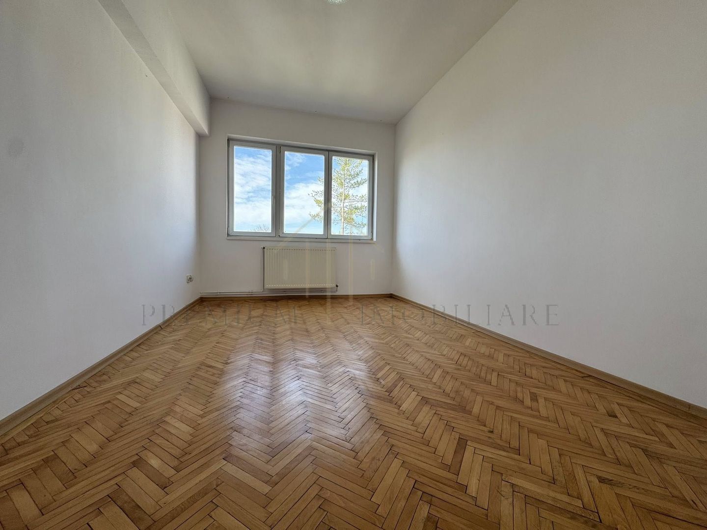 Apartament 3 Camere - Zona centrala - Poză 1