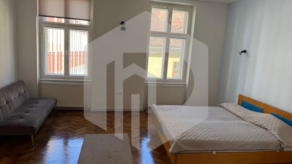 Apartament | De Inchiriat| 2 Camere | Centrul Istoric | 50mpu| Etaj 1 - Poză 3