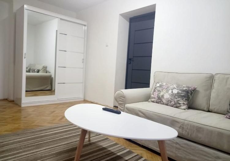 Apartament 2 camere,  Ultracentral - Poză 1