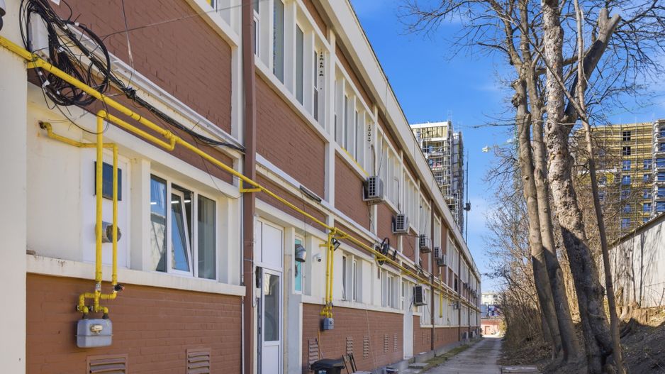 FALEZA NORD cladire multifunctionala 4600 mp cu acces din Bdul Mamaia! - Poză 29