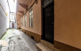 Spațiu de birouri situat pe strada N. Bălcescu. - Poză 2