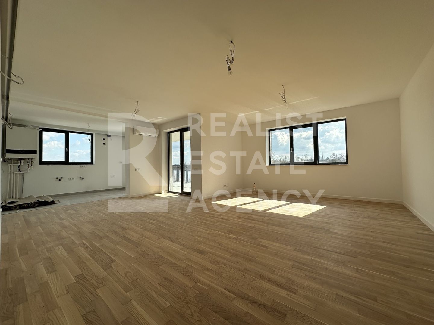 Apartament cu 3 camere, în zona Sisești, Sector 1 - Poză 3
