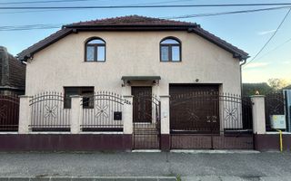 Casa de vanzare ! - Poză 1