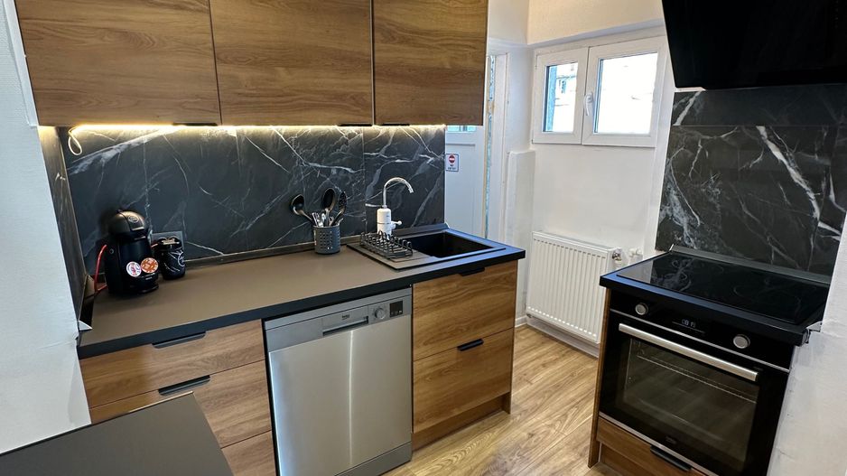 Ofer spre închiriere apartament 2 camere zona Piața Romana - Poză 5