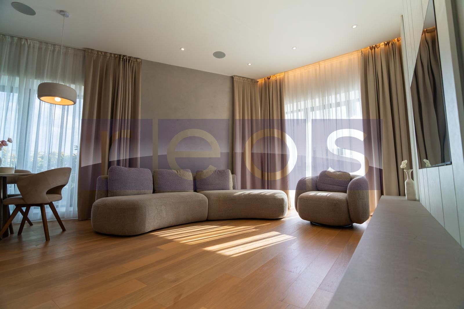 VANZARE APARTAMENT 3 CAMERE 100MP | ONE VERDI | ULTRAFINISAT | PARCARE - Poză 2
