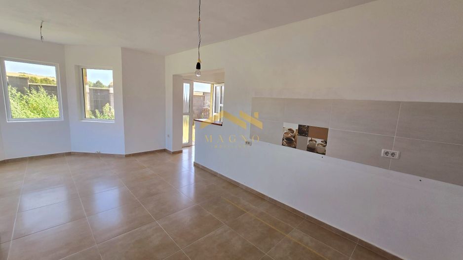 VILA P+M NOUA DE VANZARE IN LIPOVA BAI - Poză 5