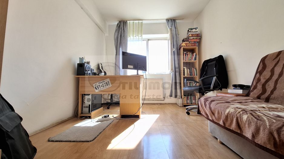 Liber, de vanzare apartament 3 camere Valea Lupului Iasi, baie cu geam - Poză 13