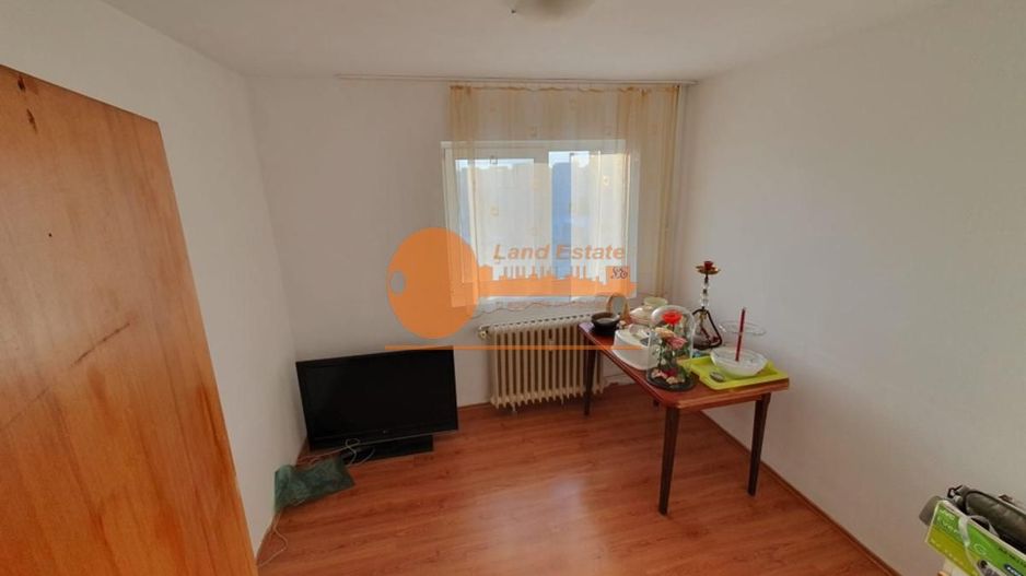 4 camere – Vedere panoramică E-S-V - Pantelimon / Vergului - Poză 5