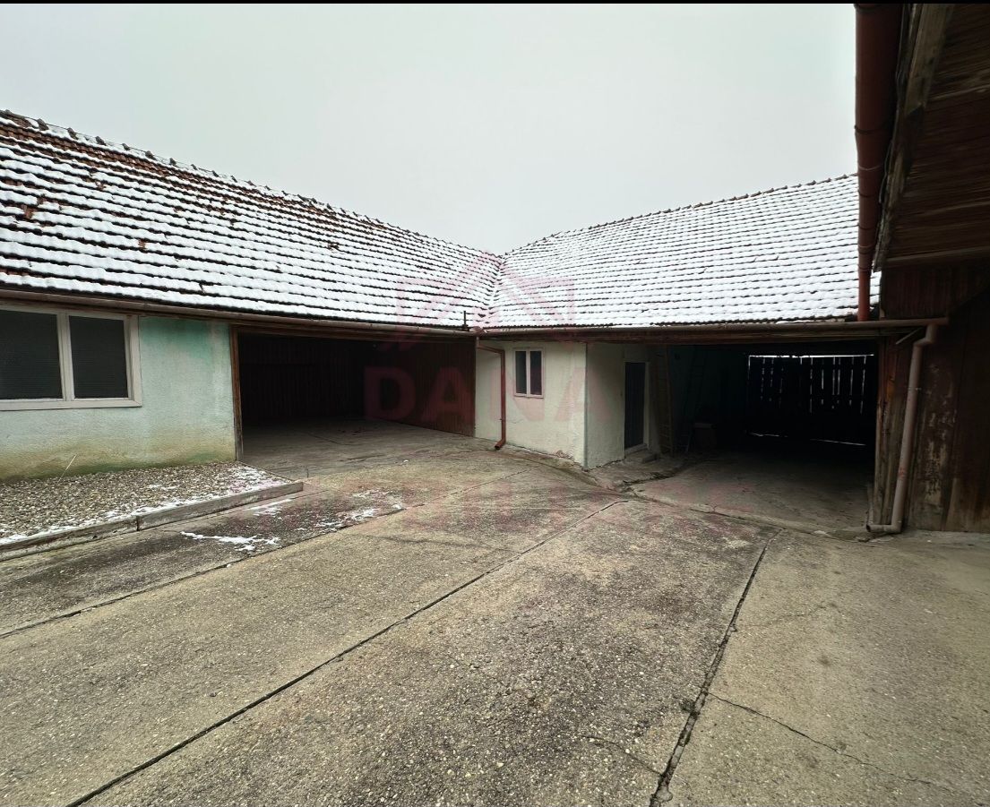 CASĂ DE VÎNZARE ÎN ILOVA\7 CAMERE, JUD.CARAȘ-SEVERIN - Poză 5