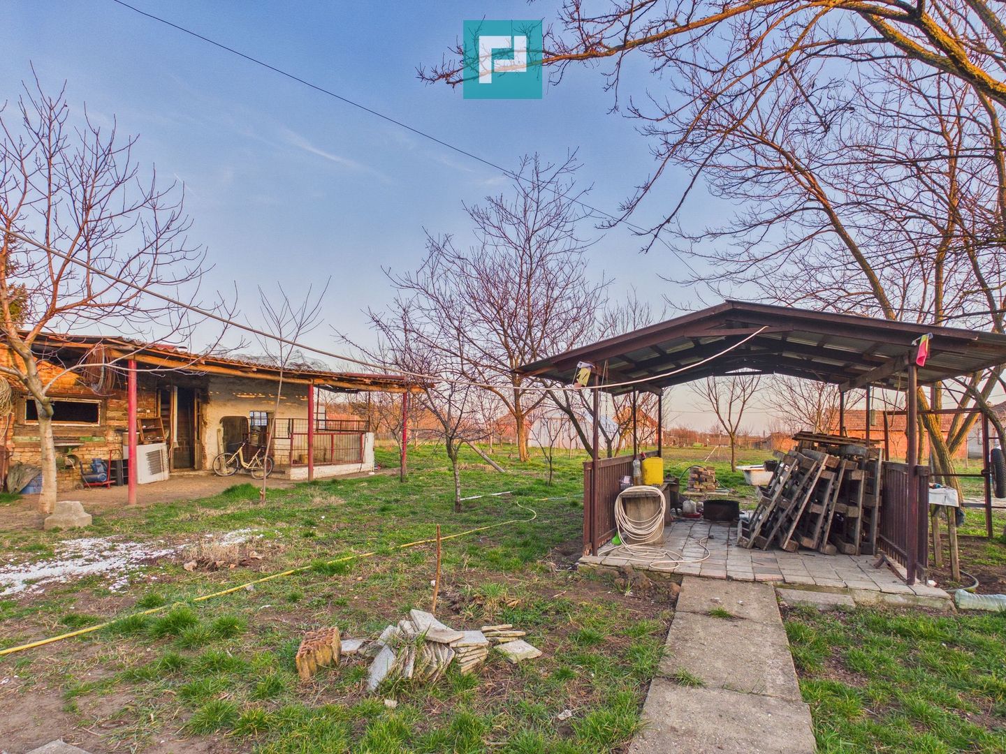 Casă din 2 corpuri cu 5 camere în  Lőkösháza - Poză 14