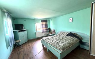 Casa spatioasa cu zona amenajata pentru ferma Cicarlau - Poză 14