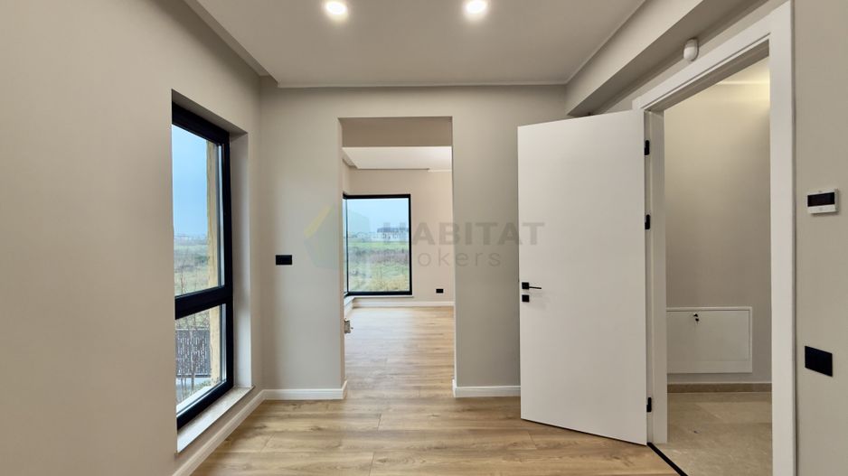 Vila individuala 5 camere Tunari 1 Decembrie - Poză 14