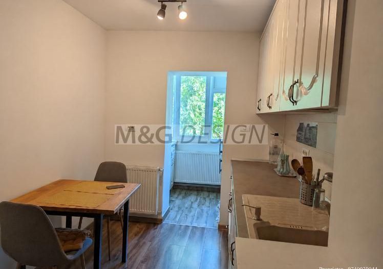 Apartament 3 camere  zona Lipovei  etaj 2 - Poză 3