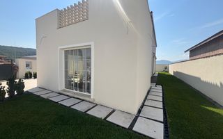 Vila EXCLUSIVISTA cu Piscina, Garaj si 3 Terase - Poză 9