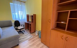Casa cu teren frumos si garaj zona Mehala - Poză 8