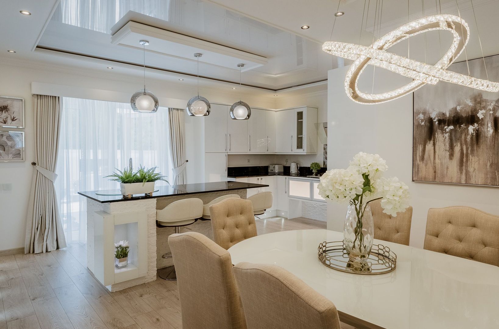 Vilă ultramodernă cu piscină - Poză 8