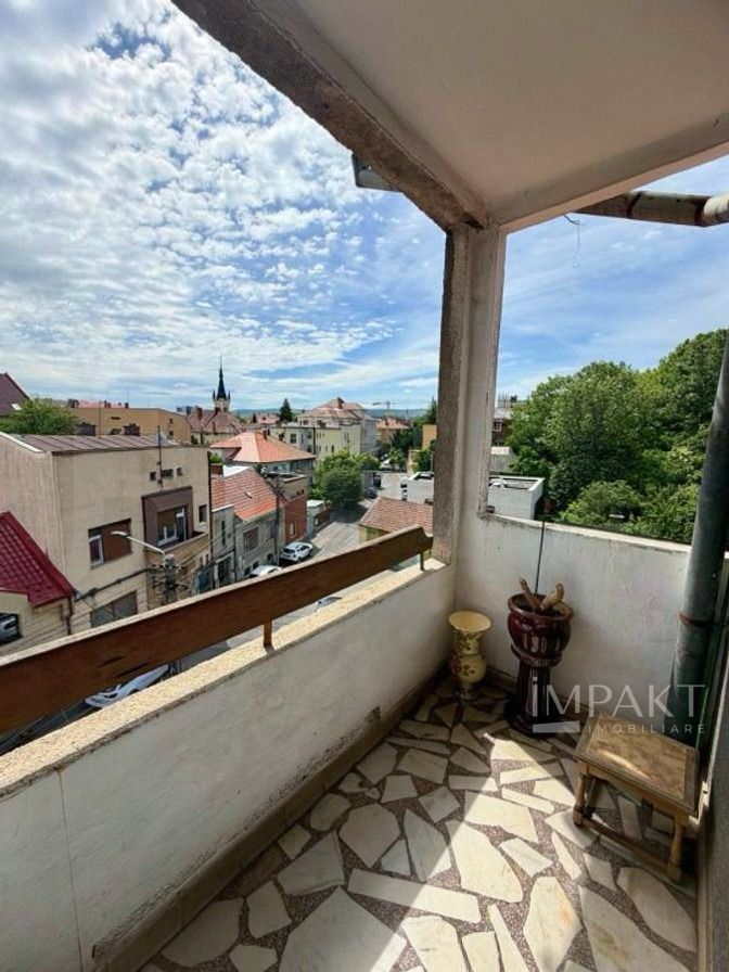 Apartament cu 3 camere de 100 mp utili in zona Semi-Centrala - Poză 9