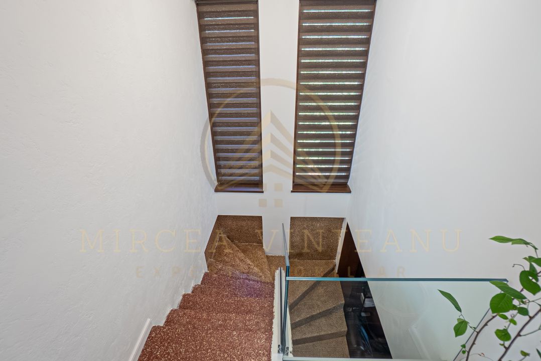 Casa P+1E de vanzare in Mamaia - Tabara Navodari - Poză 24