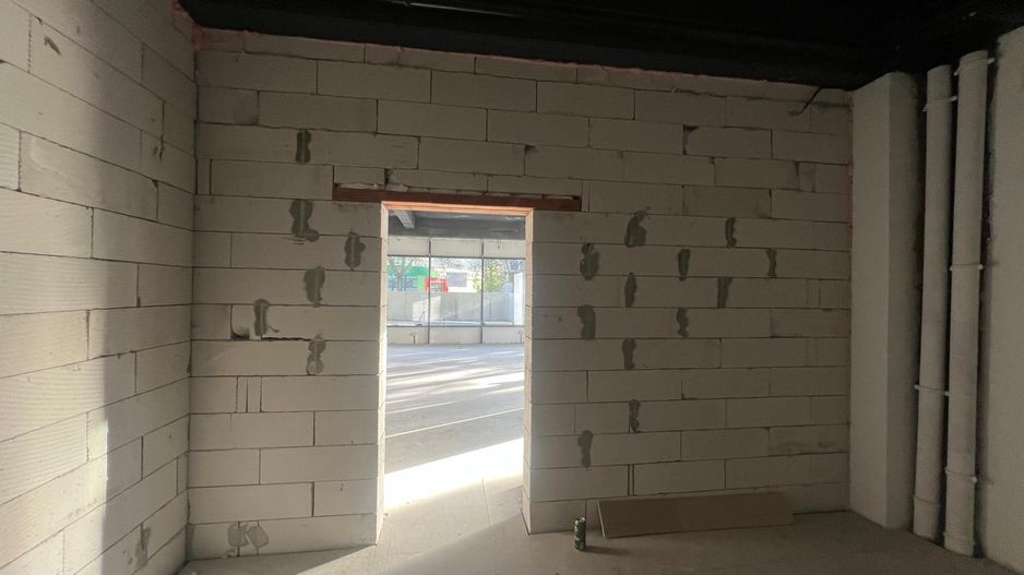 SPATIU COMERCIAL NOU CU MULTIPLE DESTINATII zona LIPOVEI - Poză 2