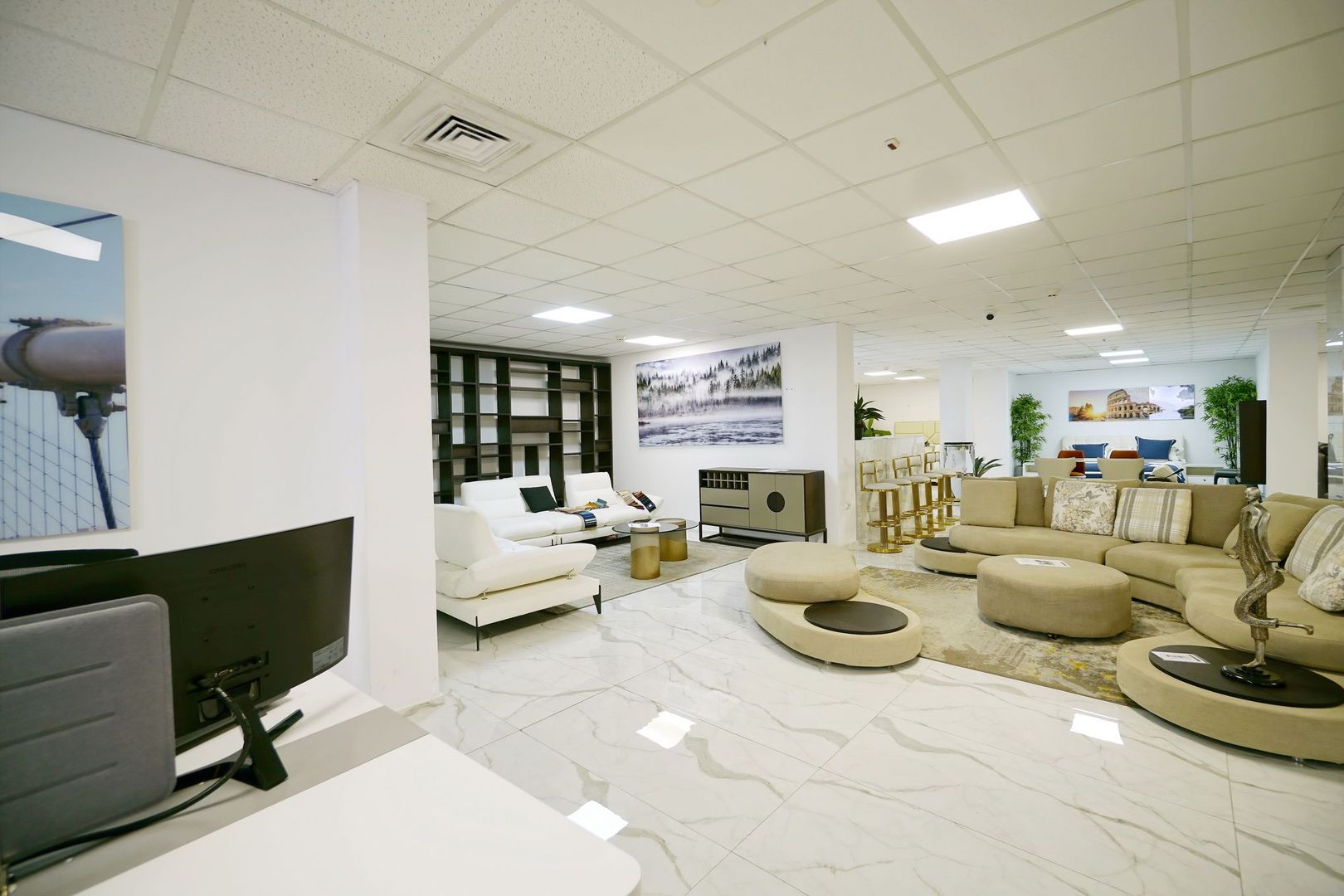 Spatiu comercial 2000 mp,Valea Cascadelor - Poză 17